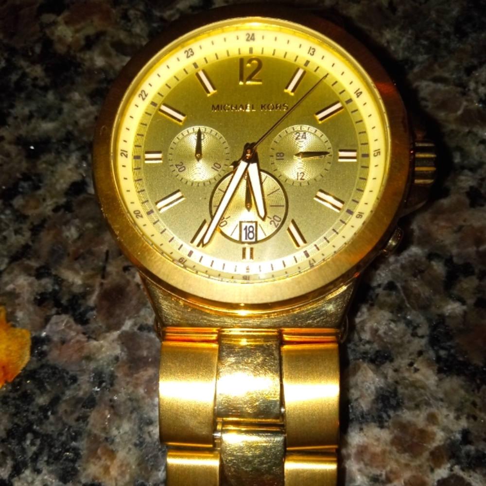 Men's Micheal Kors luxury watch